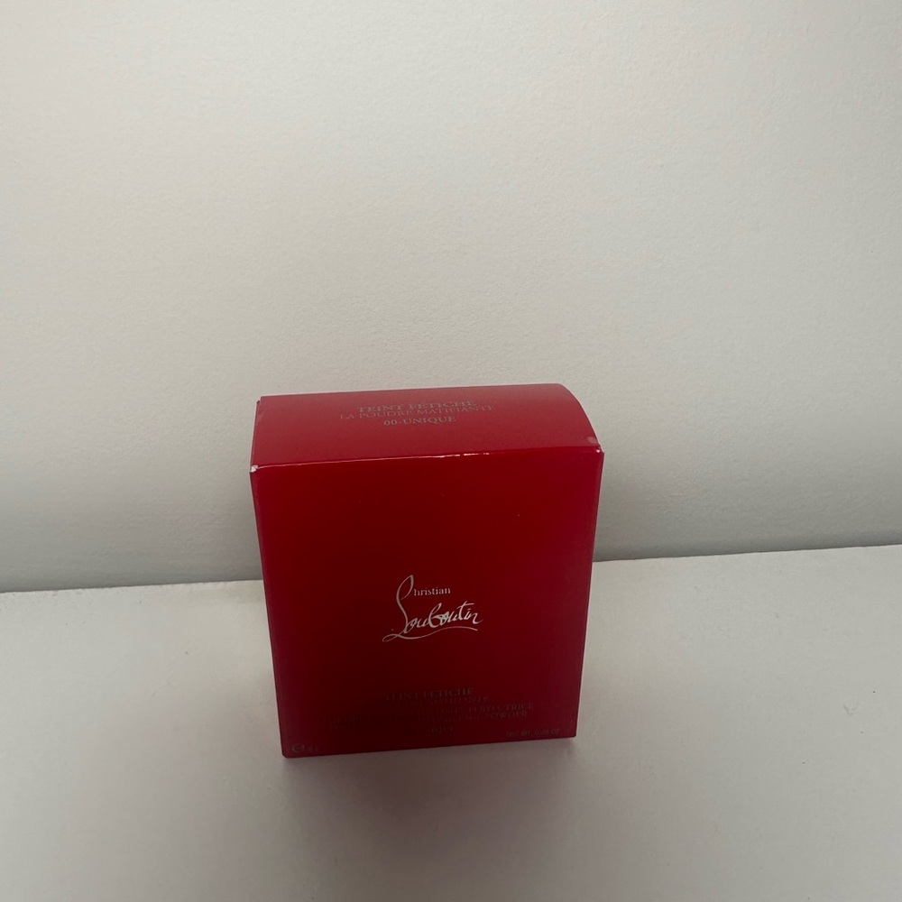 Christian Louboutin mattifying face powder refill 00-Unique